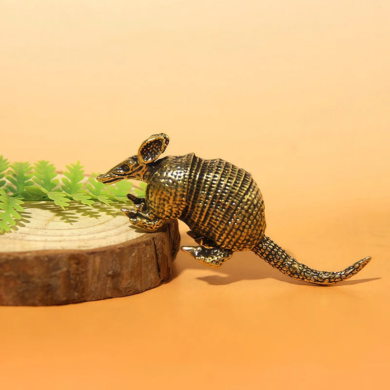 Arlo the Armadillo