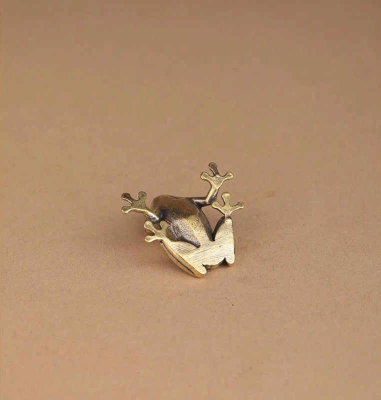 The Vigilant Tree Frog